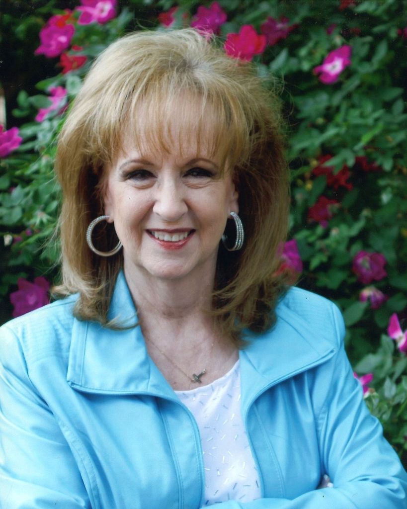 Sandra "Sandy" Clifford