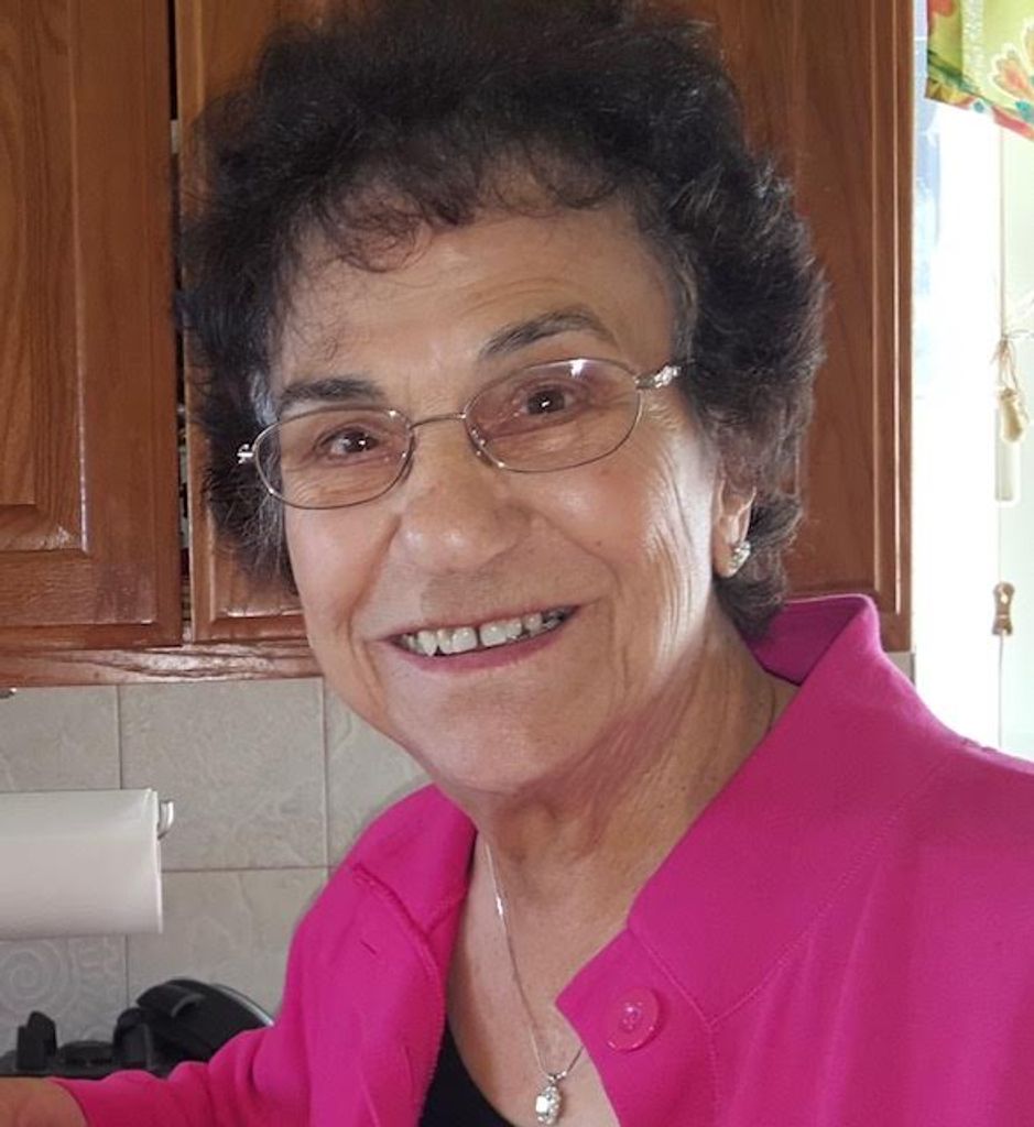 Angeline Bucaro Juhl Profile Photo