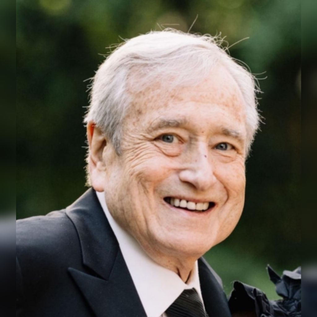 Dr. Seymour O. Solodar