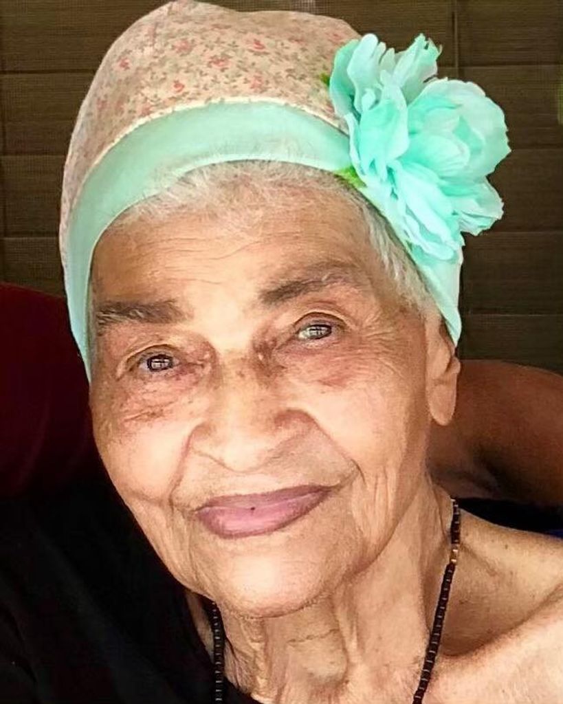 Cecil Mae Richardson