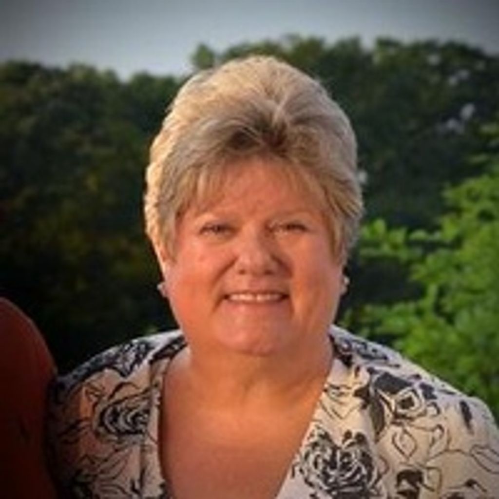 Cindy  Ellen Heinrich-Bruns