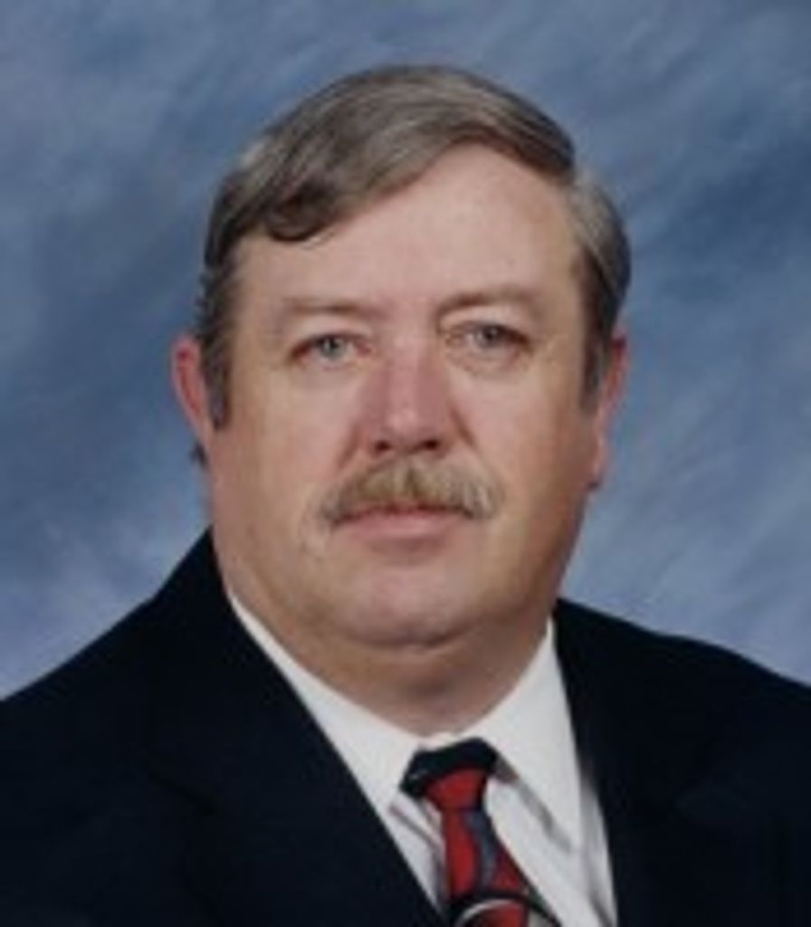 Mr.  Stacy Holt Bolton,, 62  Jr.