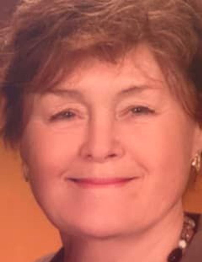 Emily Holzschuh Profile Photo