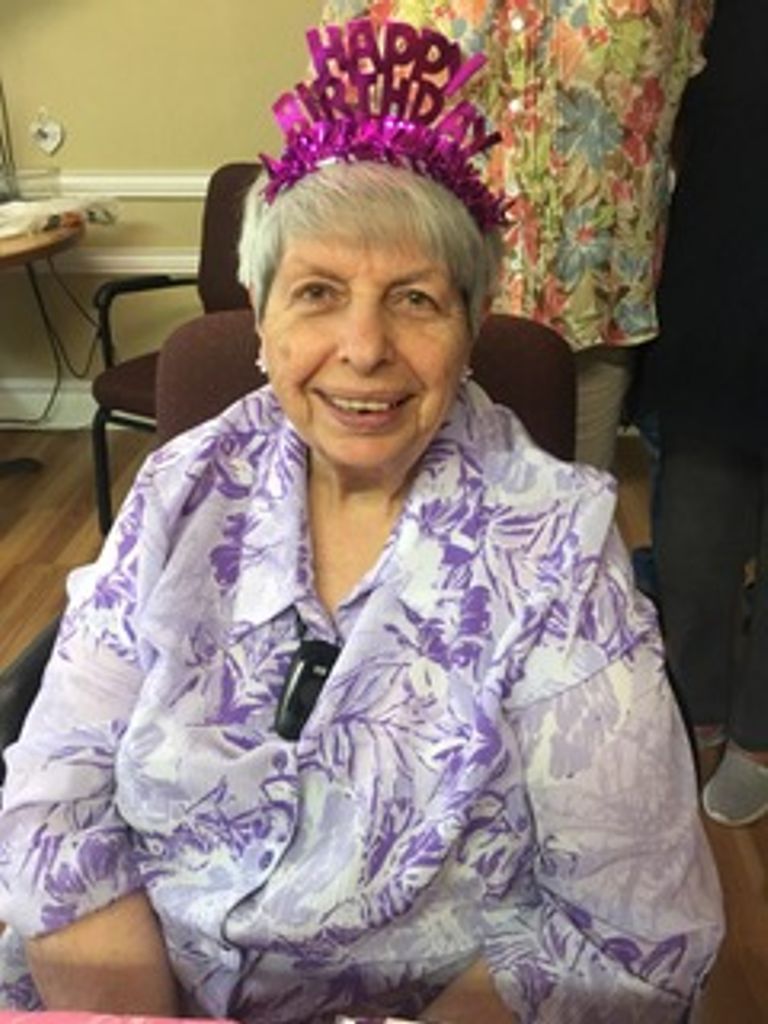Carolyn Louise (Fischer)  Lumsden Profile Photo