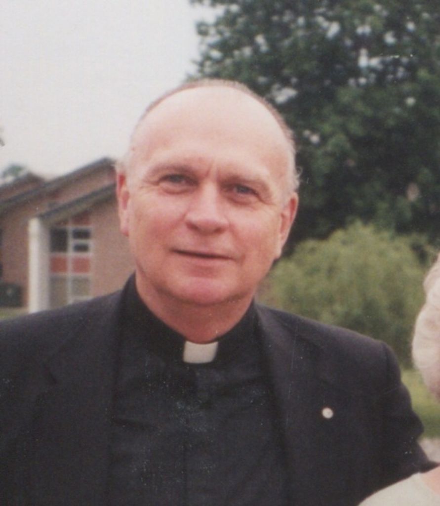 Rev. Nordean A. "Dean" Stolz