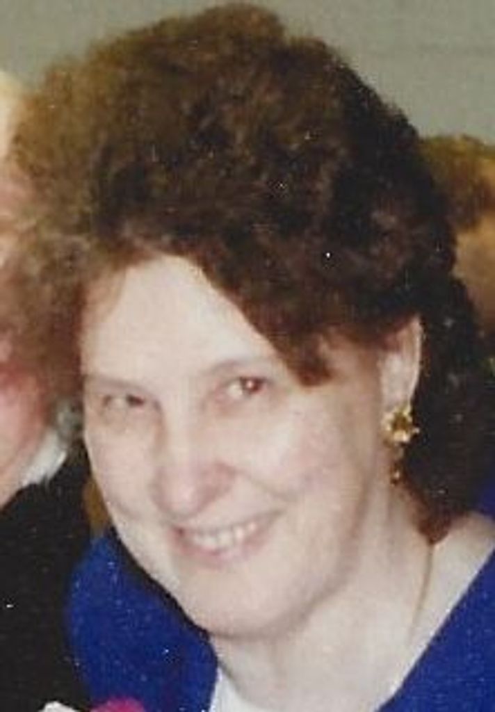 Patricia M. (Hart)  Literski