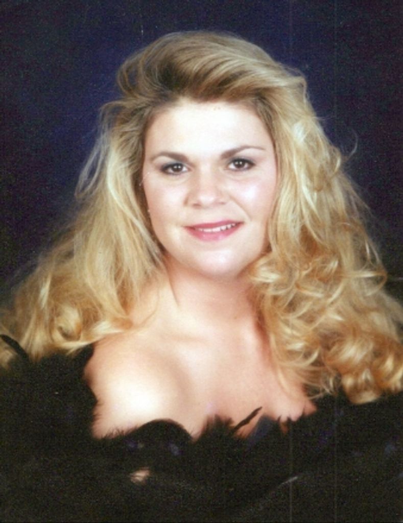 Debra Lewis Profile Photo