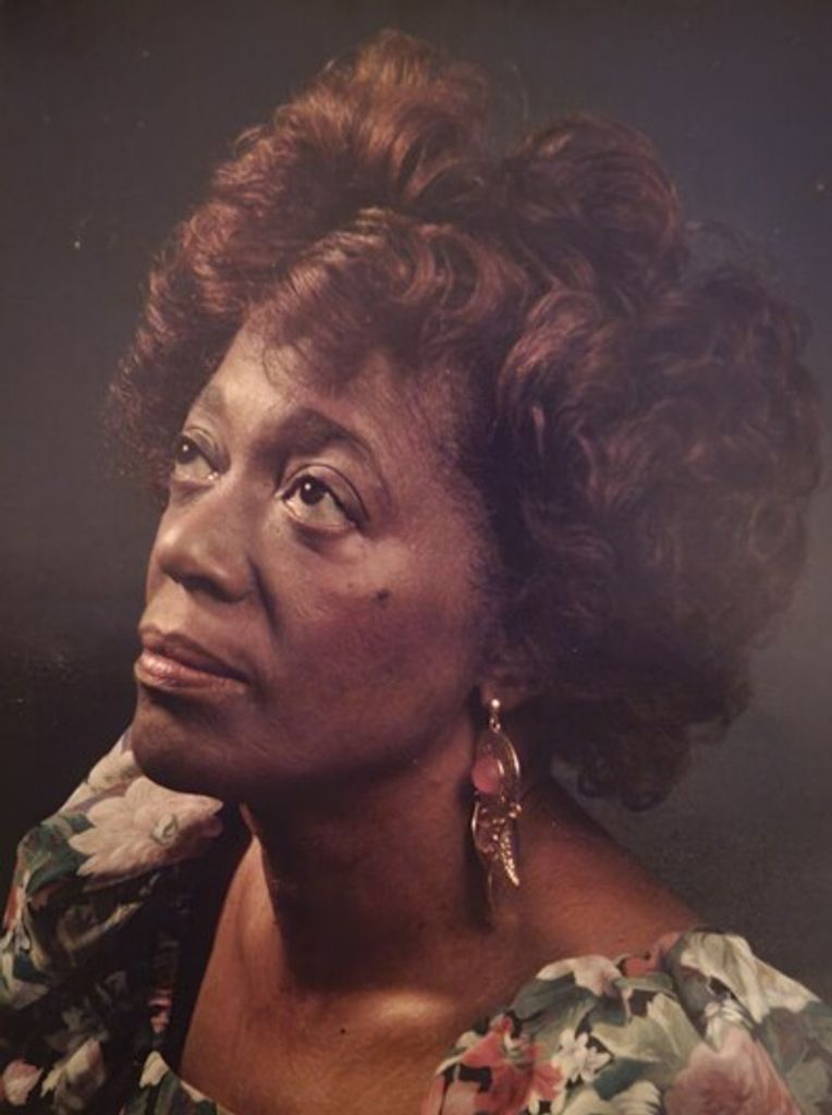 Mimi Dennis Profile Photo