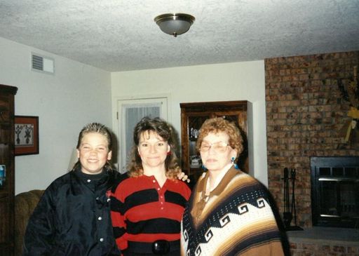 Jeanne Leona Oskins photo gallery thumbnail 23 of 90