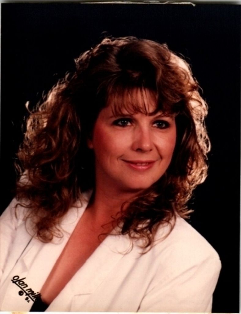 Tinna Lee Grieve Profile Photo