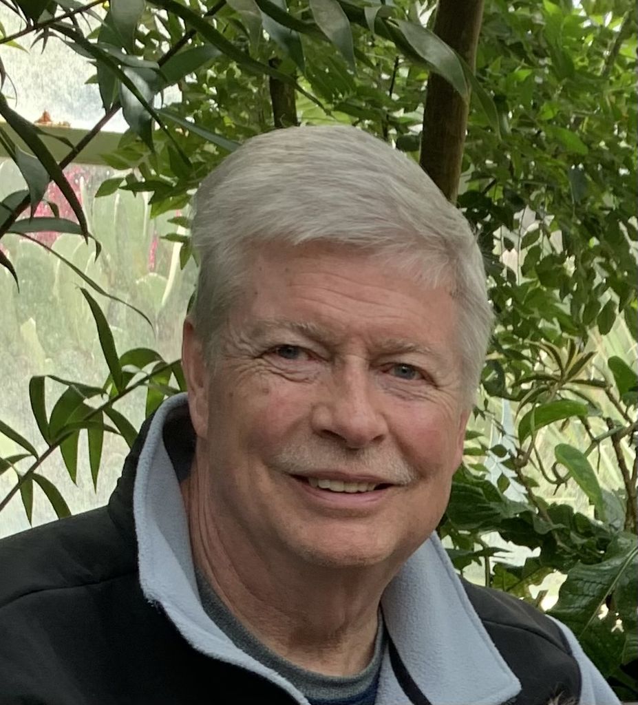 Robert E. "Bob" Lynn