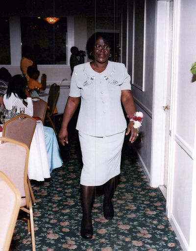 Nadine Elizabeth Barrett photo gallery thumbnail 33 of 51