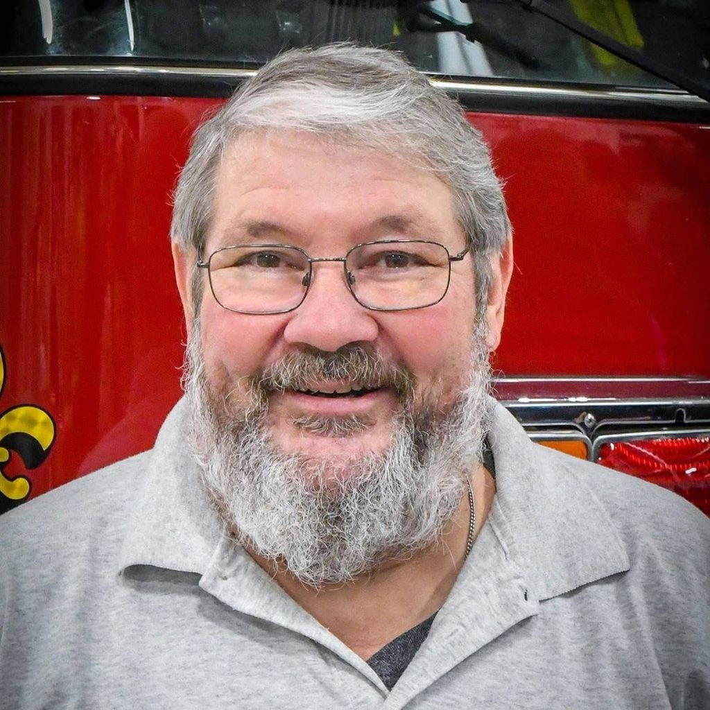 Christopher Lindsey Profile Photo