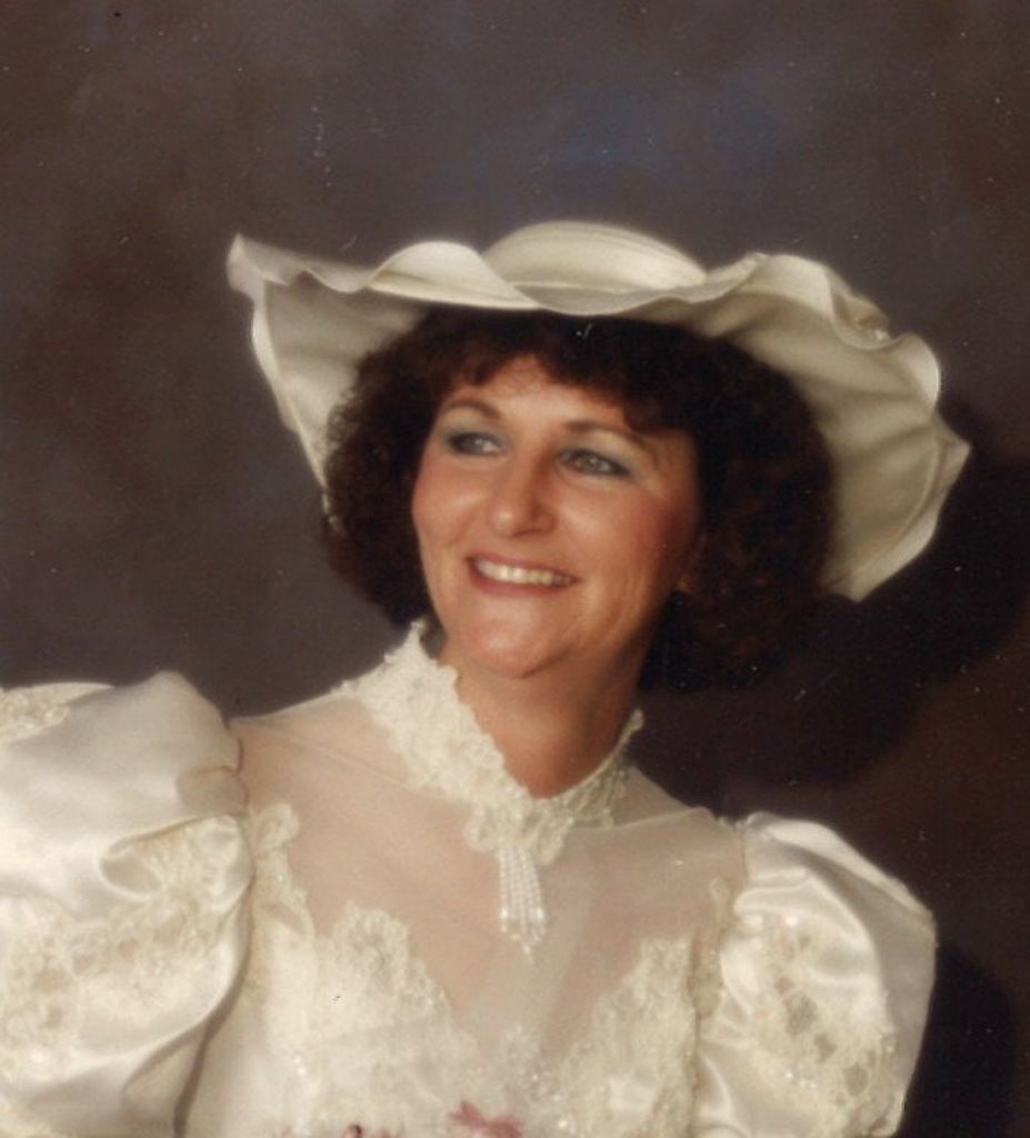 Phyllis Levens