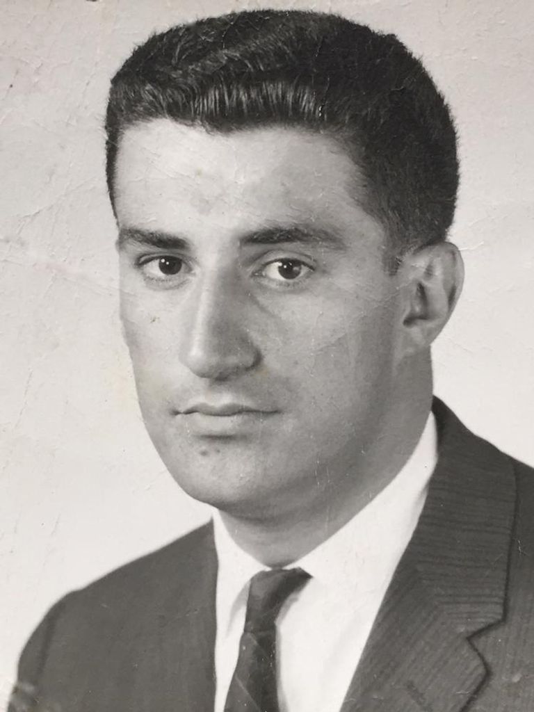 Dr. Bernardo  Gaviria