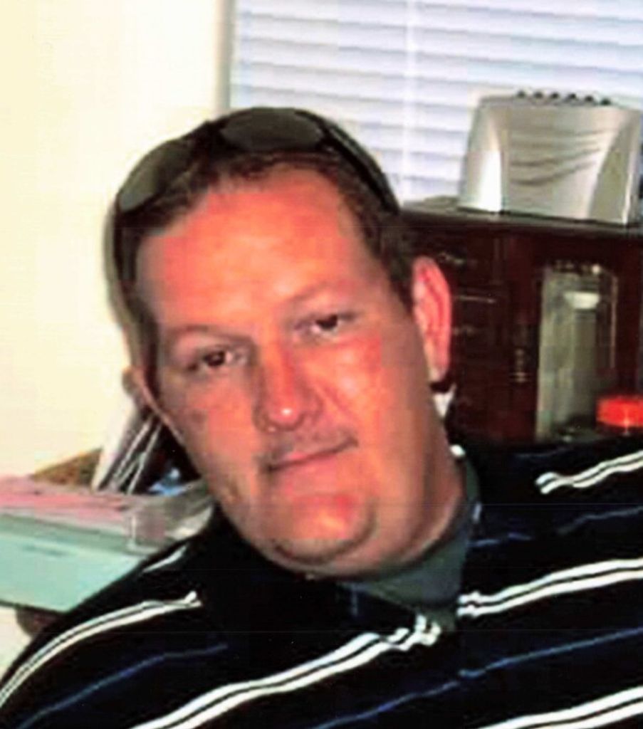 Alan R Mccullough