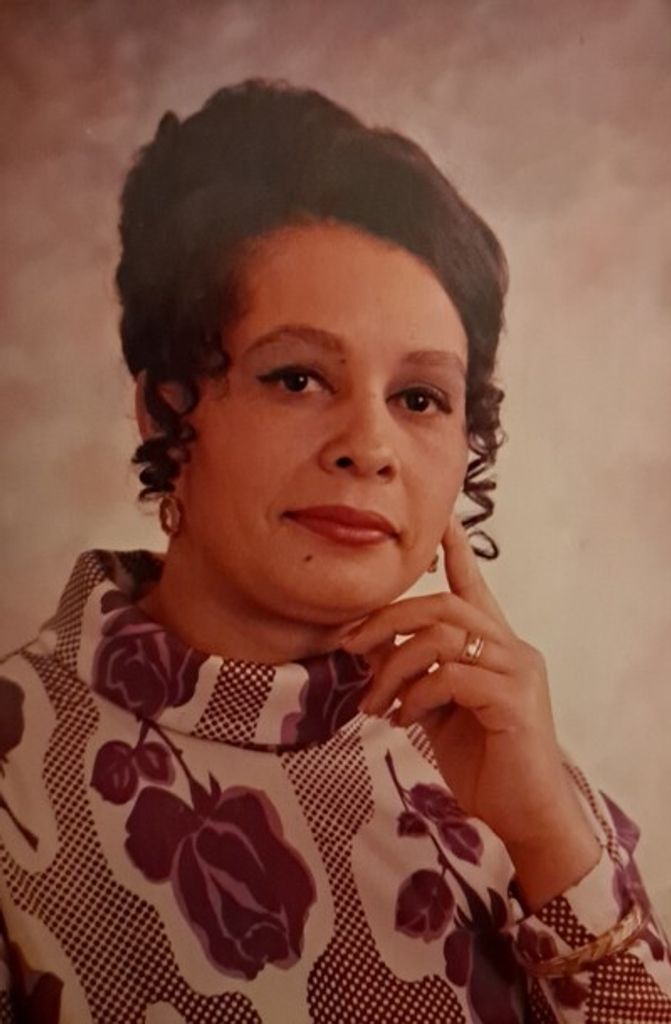 Ms. Cyslin Lewis