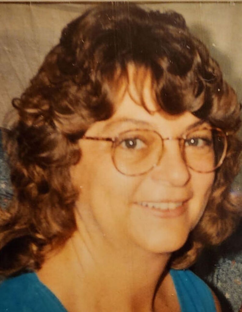 E. Regina (Lee) Rowe Profile Photo