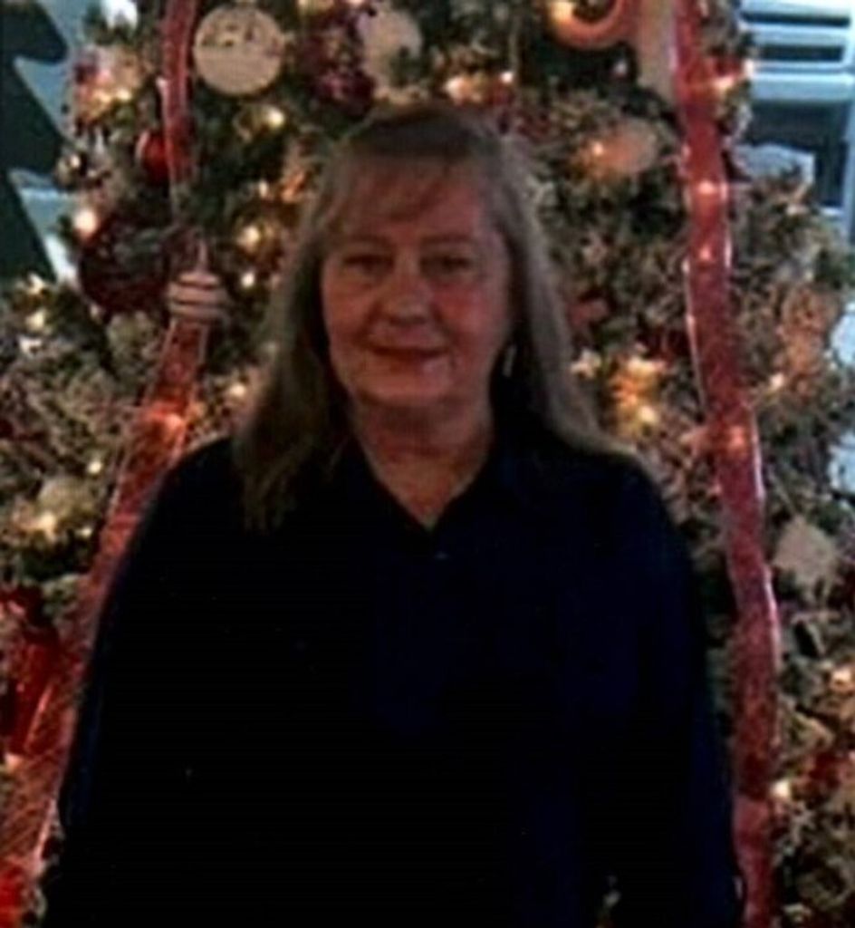Debbie (Brown)  Simmons