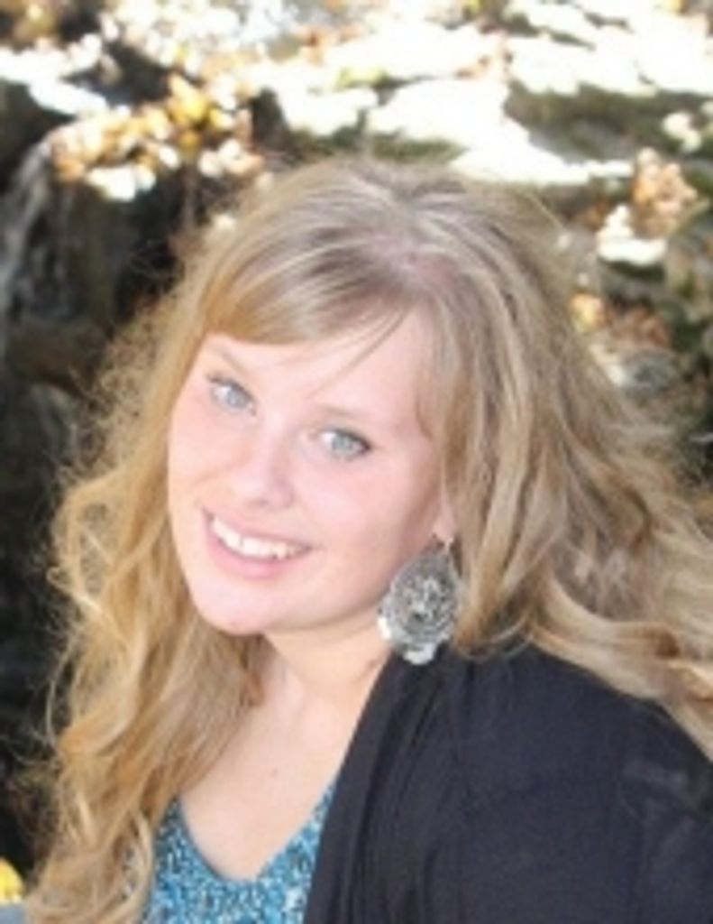 Megan  Elizabeth Bening