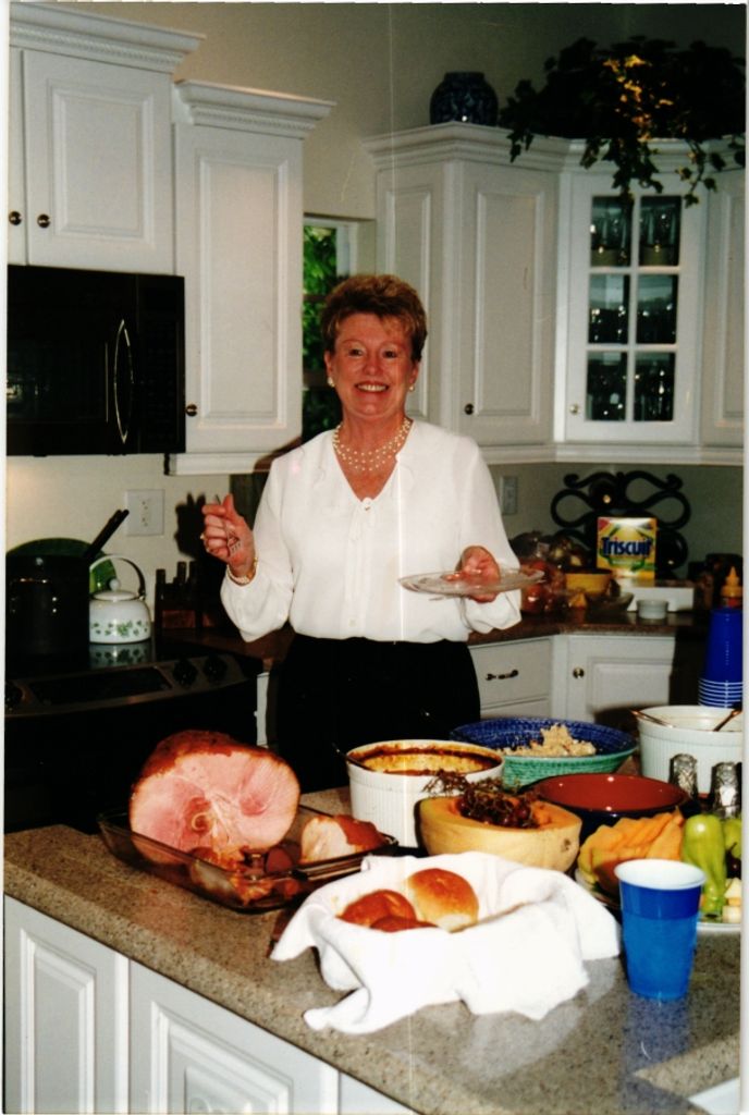 Dorothy Elaine Hions