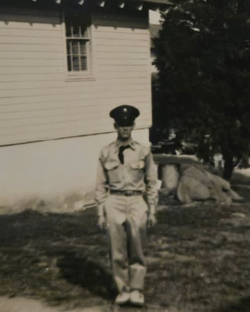 Carl Herman Elliott Profile Photo