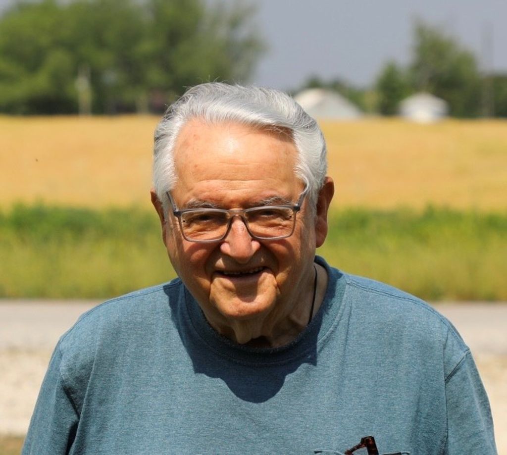 Lowell Edwin Akers Profile Photo
