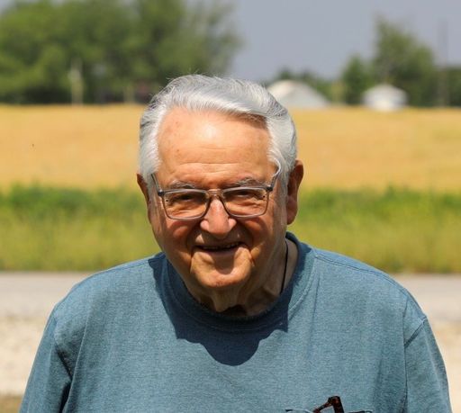 Lowell Edwin Akers's obituary image