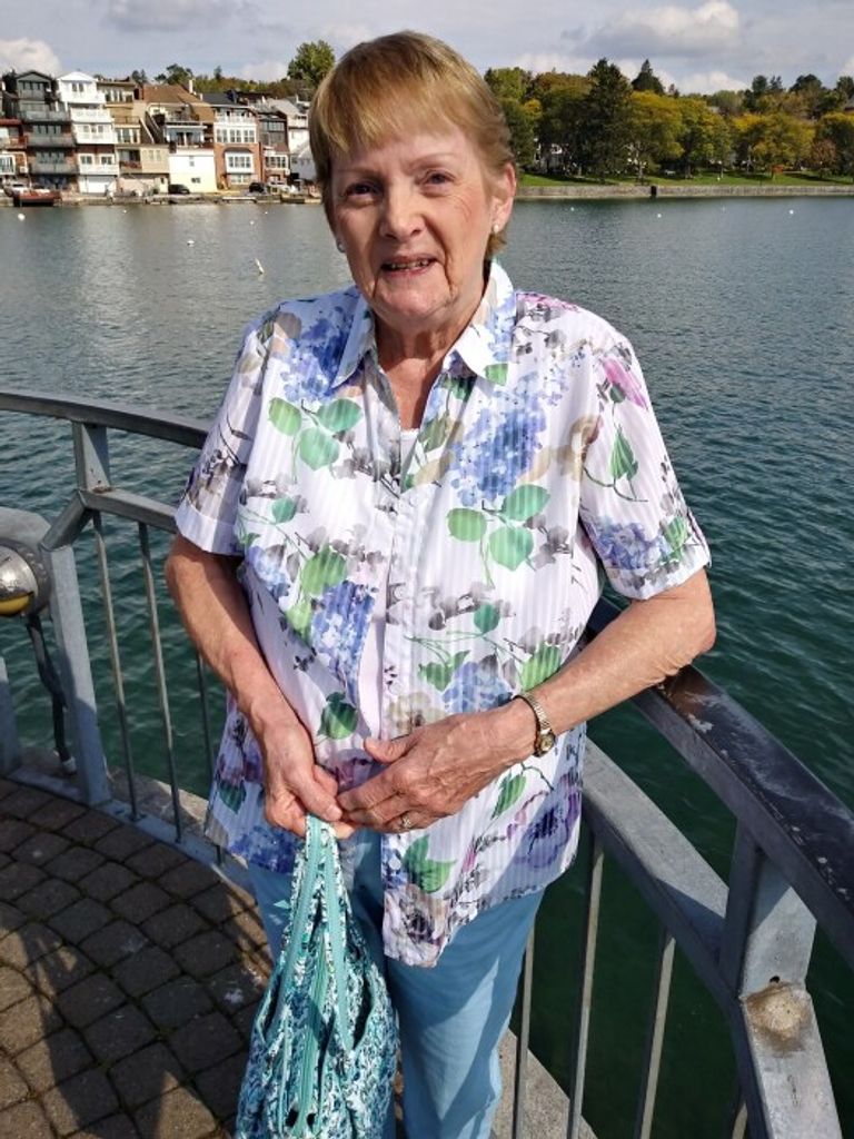 Judith Macneil