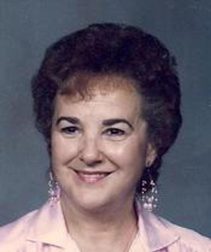 Laura Elaine Favot-Mckinnon