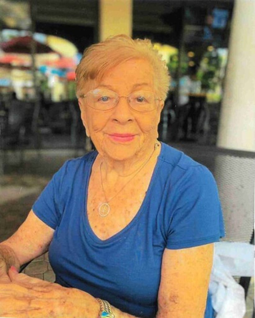 Estelle Brink Profile Photo