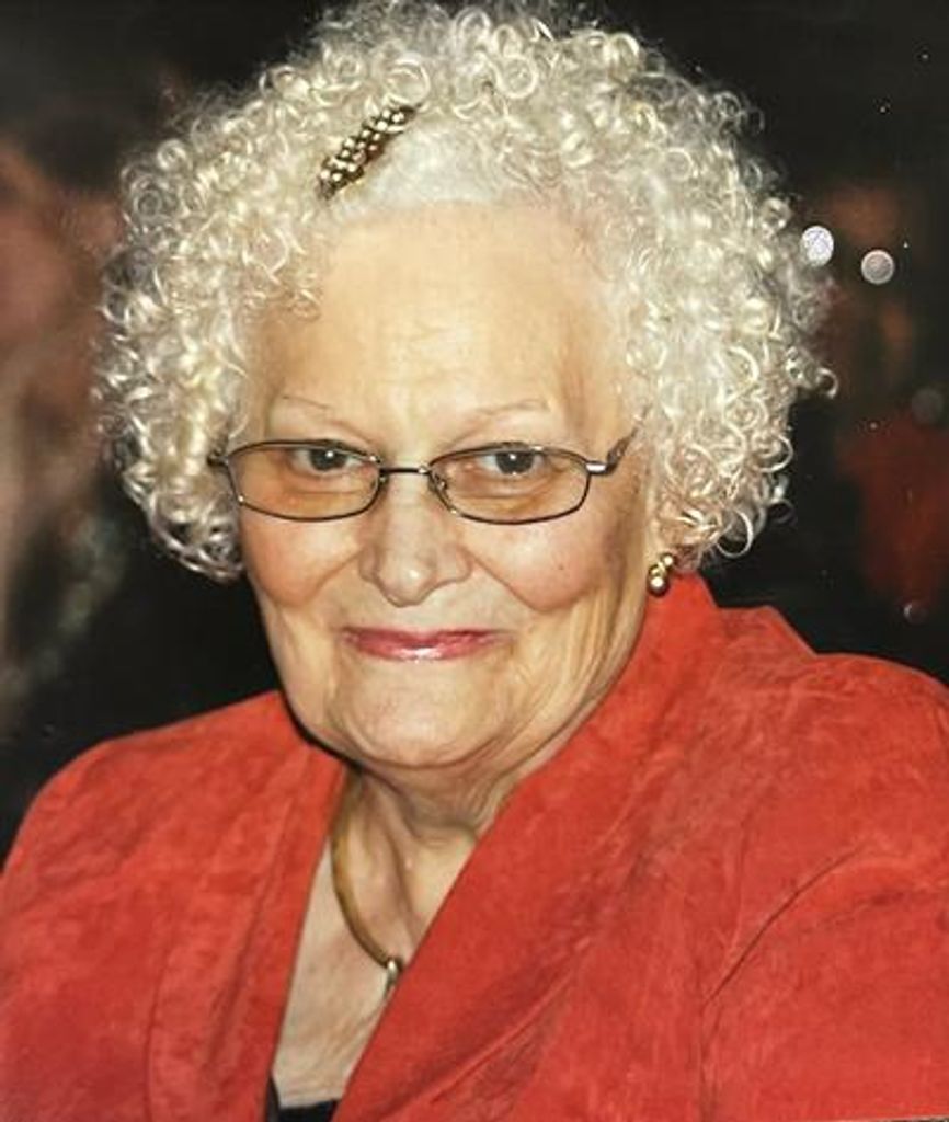 Tanis Estelle Sills Profile Photo