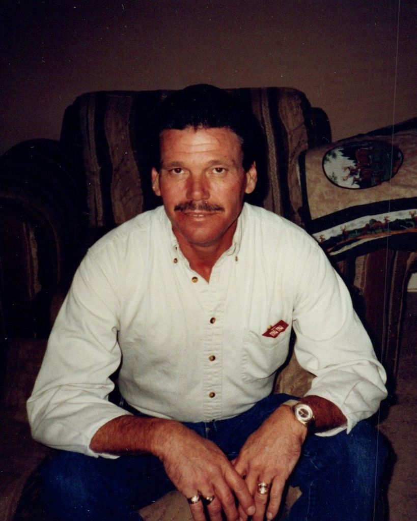 Thomas Wayne Thompson Profile Photo