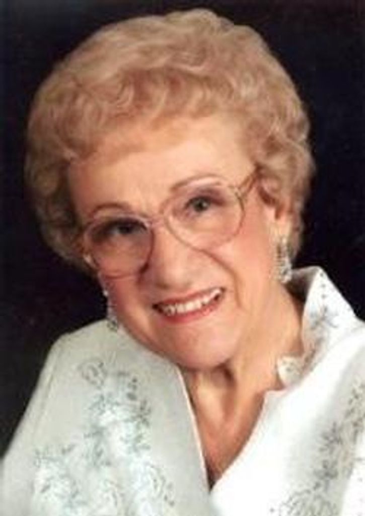 Lillian Nicholas Dovalis