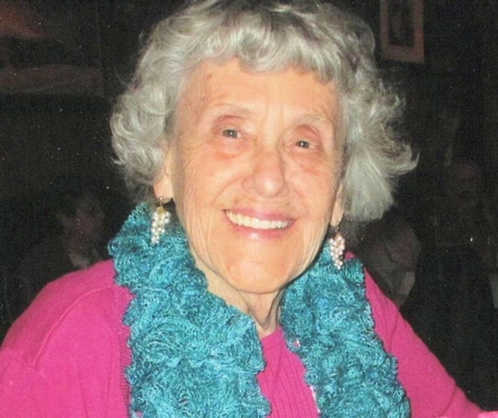 Dorothy Ray