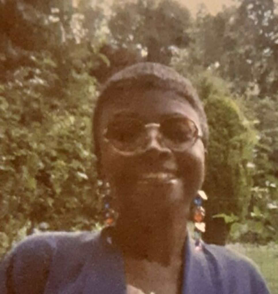 Linda Elvest Powell Profile Photo