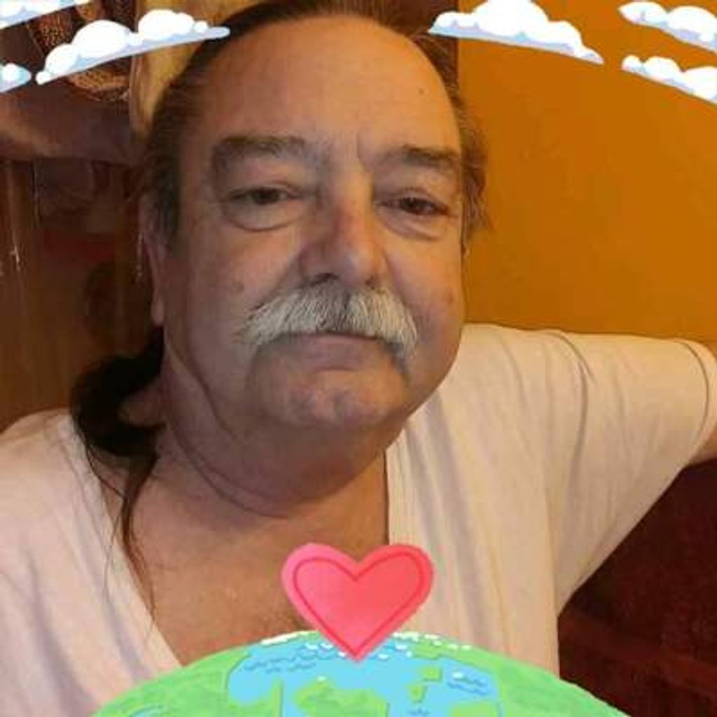 Van Douglas Whitley Profile Photo