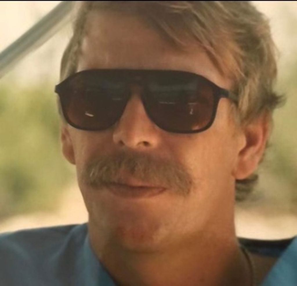 Robert E. 'Bob' Flood Profile Photo