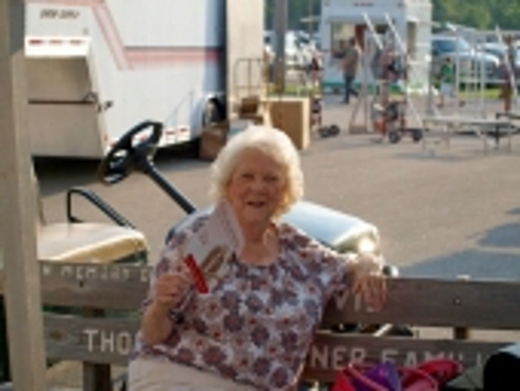 Phyllis (Nee Henderson) Tarvin