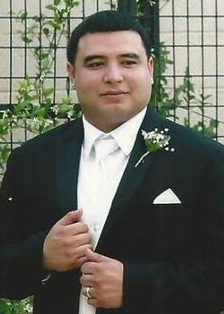Elias Garibay Jr.
