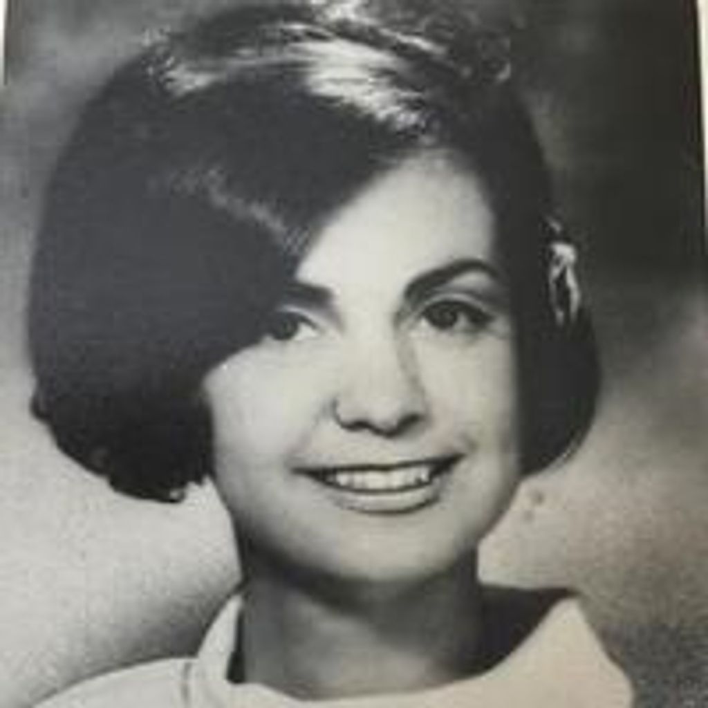 Rita Raeleen Holtz
