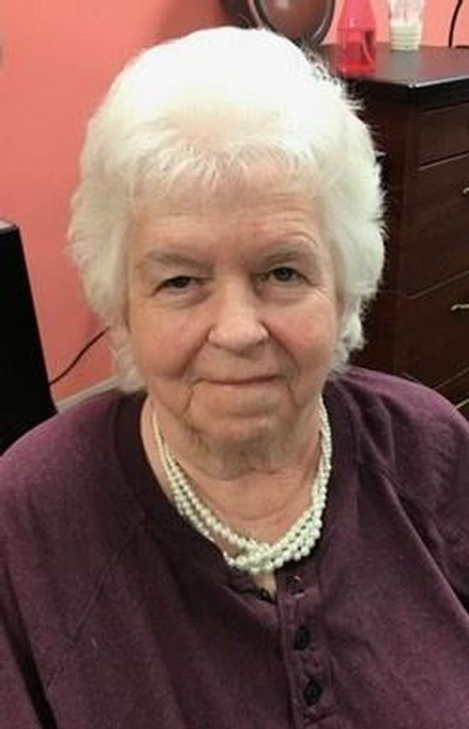 Gloria Saunders Smith