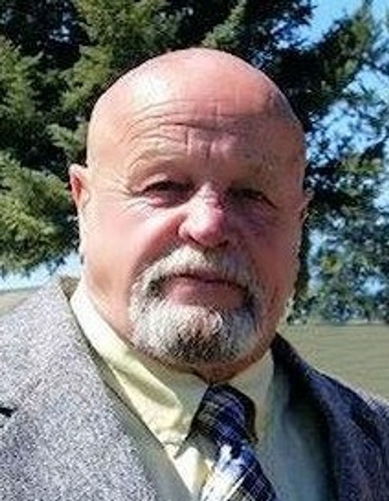 Douglas "Doug" Richardson