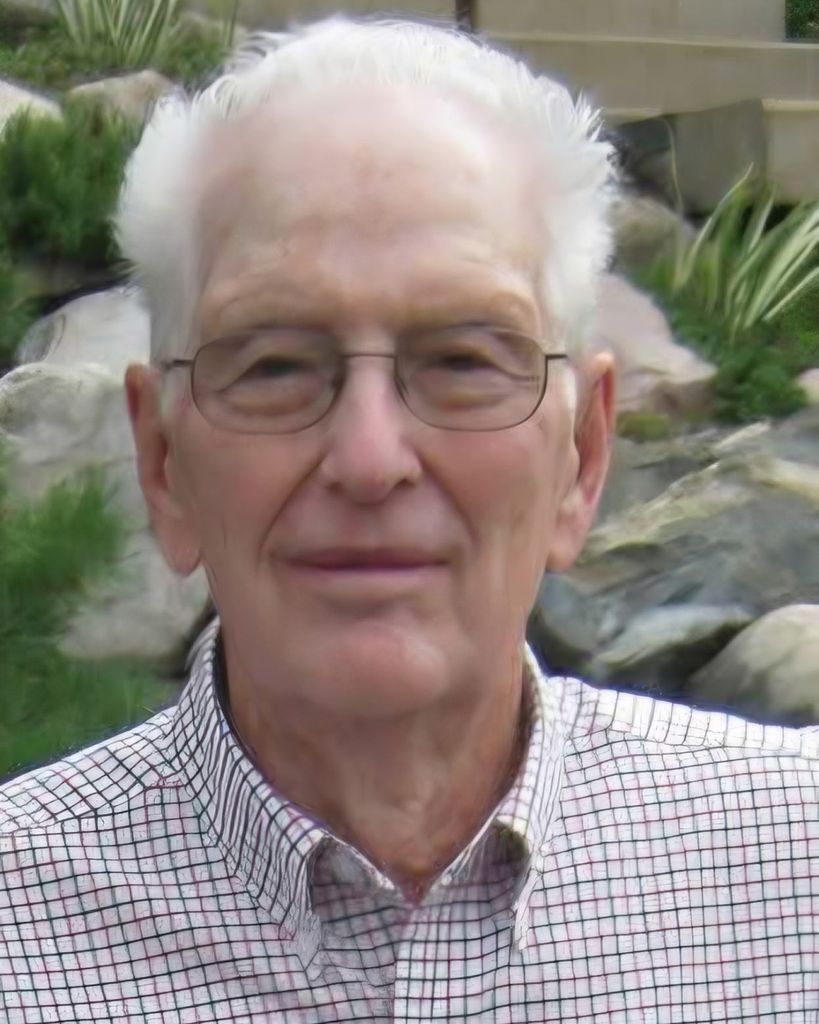 Vernon Lee Schrader Profile Photo