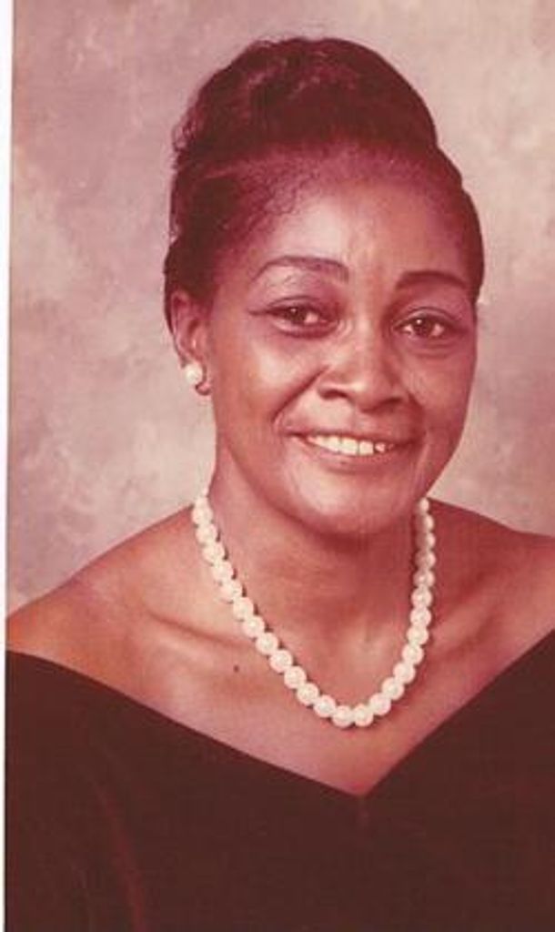 Hildegarde Dixon Profile Photo