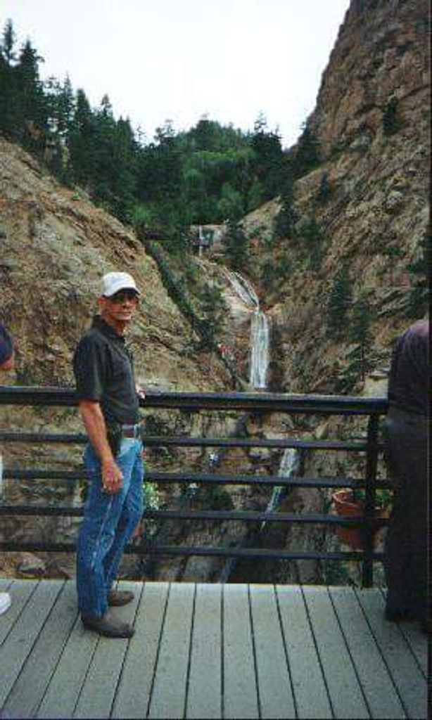 Roger Donald Graham Profile Photo