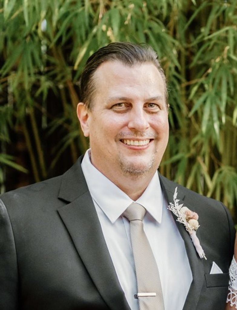 Christopher Guy Riley Profile Photo