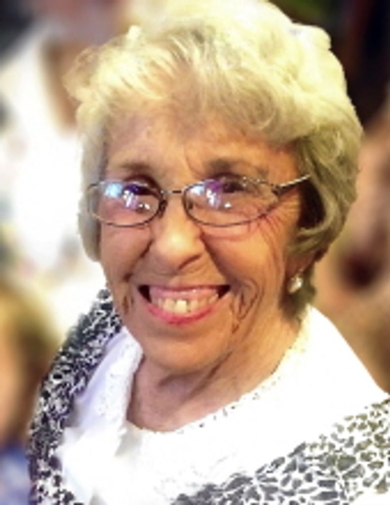 Betty  Jo Snyder