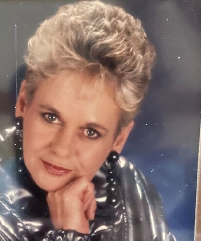 Phyllis Enyeart Profile Photo