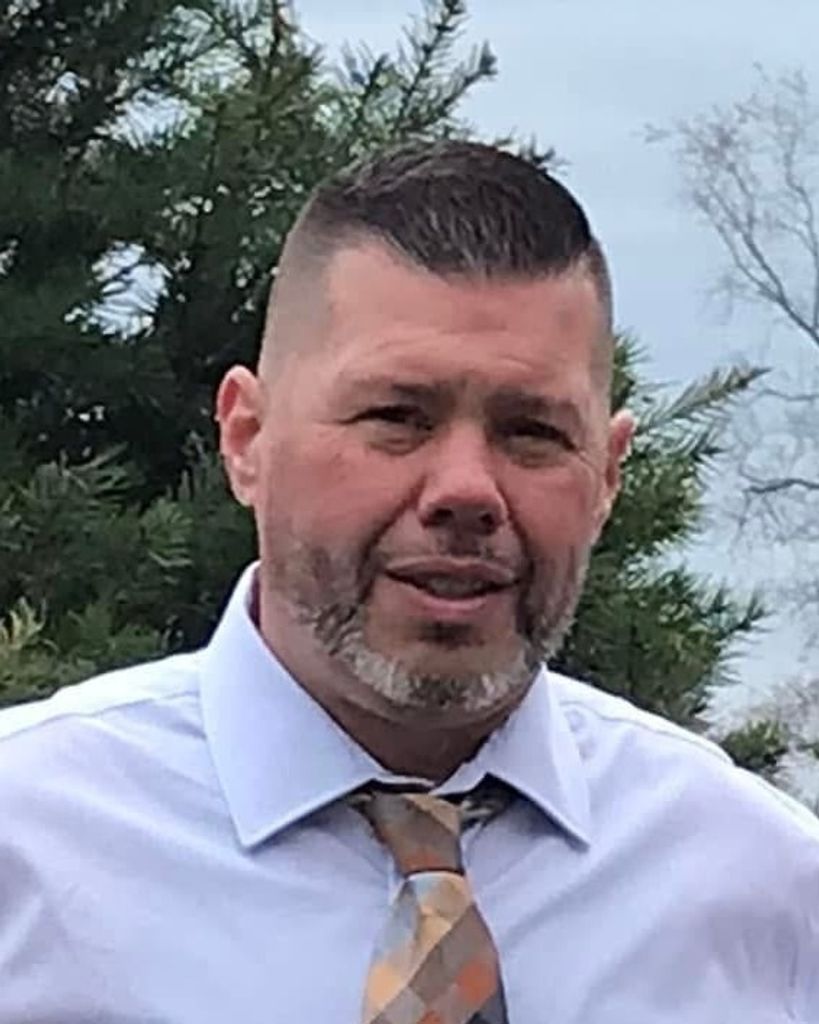 Roberto Rivera Jr. Profile Photo